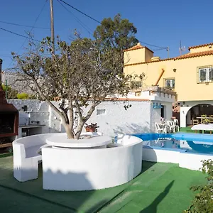 Mountain, Seaviews, And Pool Relax By Sunkeyrents Fasnia