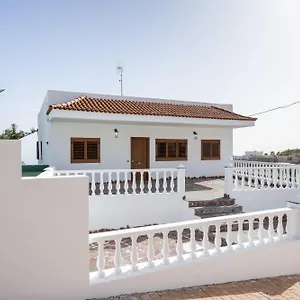 Lightbooking Arali - Lujo Renovado En Tenerife Fasnia